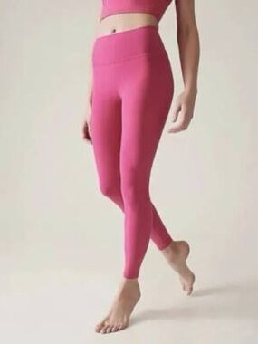 Athleta Transcend Stash Tight in Salvia Pink-size Medium